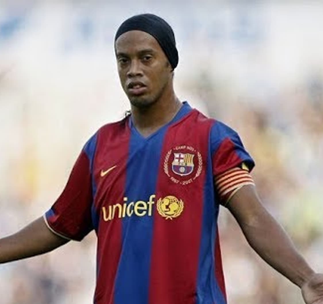 07-08 바르셀로나 홈 No.10 호나우지뉴 상품이미지10