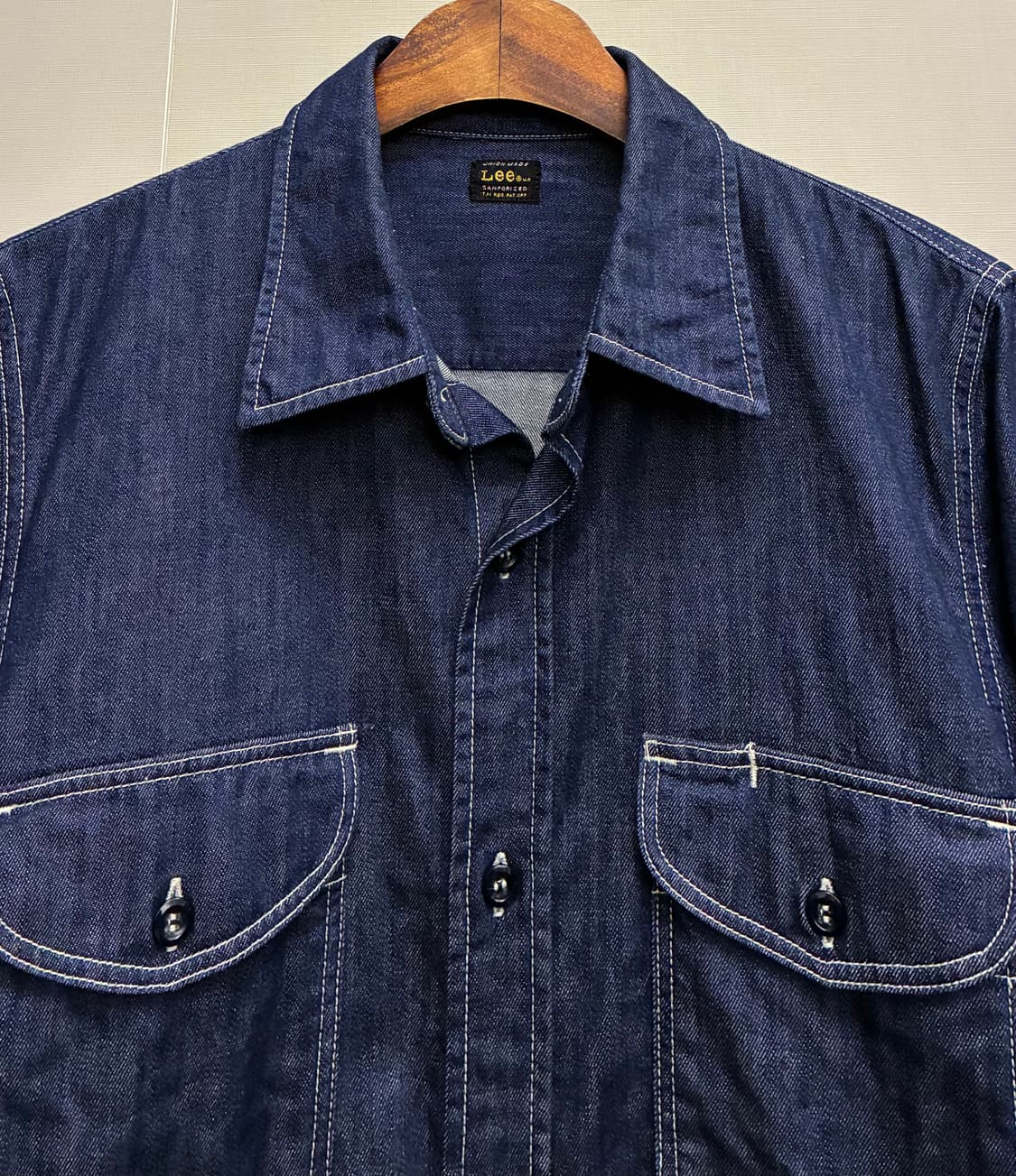 (M)LEE 리 코튼 샴브레이 데님 투포켓 워크셔츠 인디고블루 상품이미지3