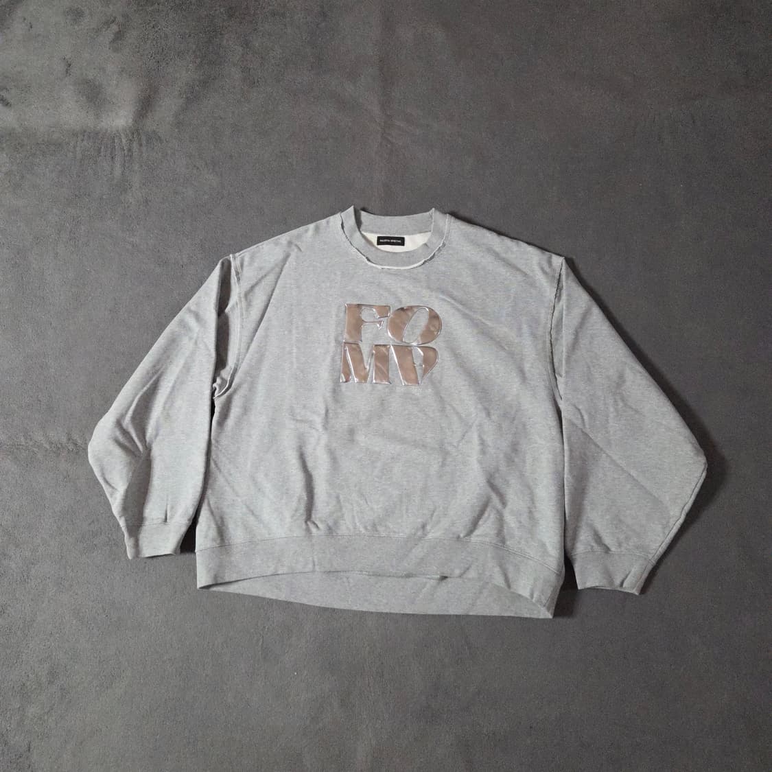 메종스페셜 폼 퍼프 풀오버 맨투맨 상품이미지10