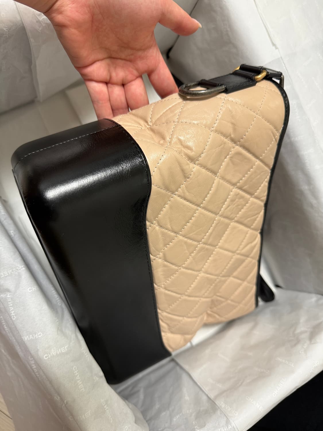 샤넬 가브리엘 호보 미듐 상품이미지3