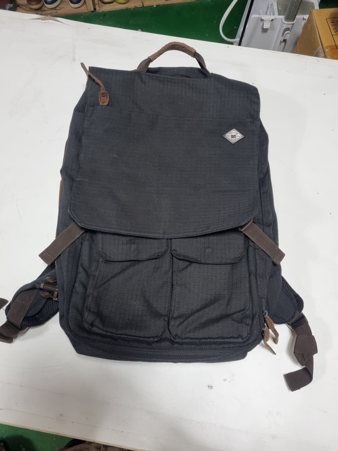 브라운브레스 메탈로고 어반 백팩 상품이미지1