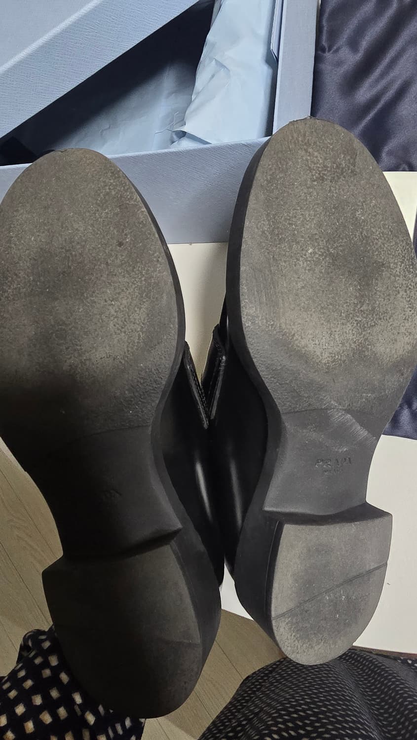 프라다 브러시드 로퍼 34.5 상품이미지5