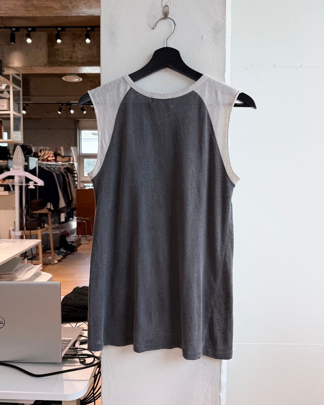 vtg 차콜 키스 프린팅 슬리브리스  상품이미지7