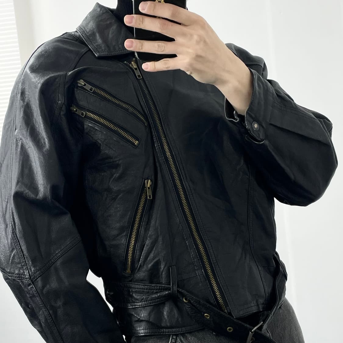 L 양가죽 해체주의 크롭 라이더 자켓 상품이미지3