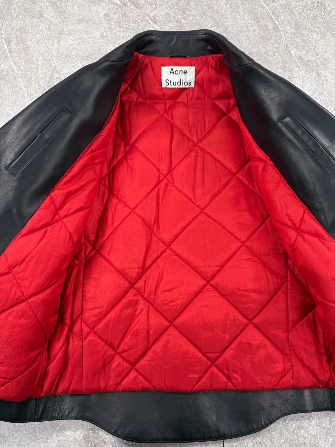 Acne Studios Cow Leather Jacket    상품이미지4