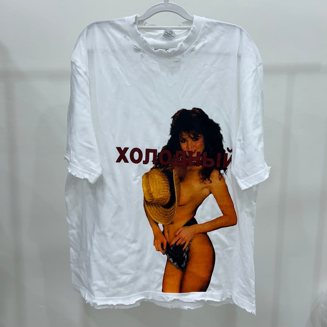 고샤 감성 러시안 디스트로이드 티셔츠 상품이미지1