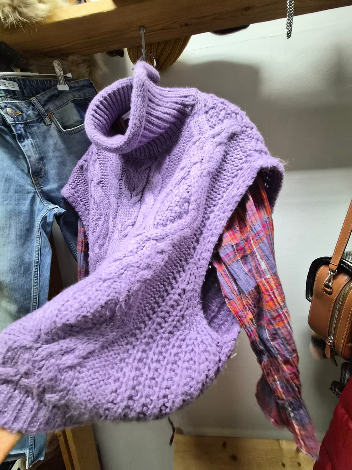 BCBG 라벤더 꽈배기니트 상품이미지4