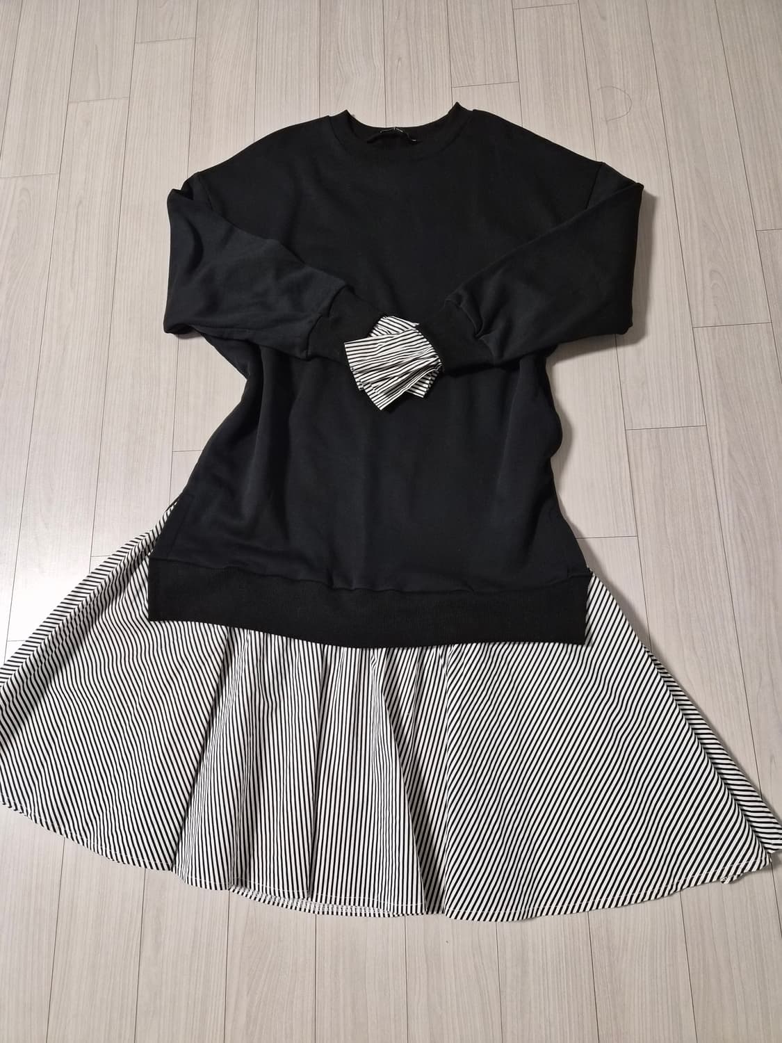 [플라스틱아일랜드] 스트라이프 셔츠 레이어드 맨투맨 원피스 상품이미지3