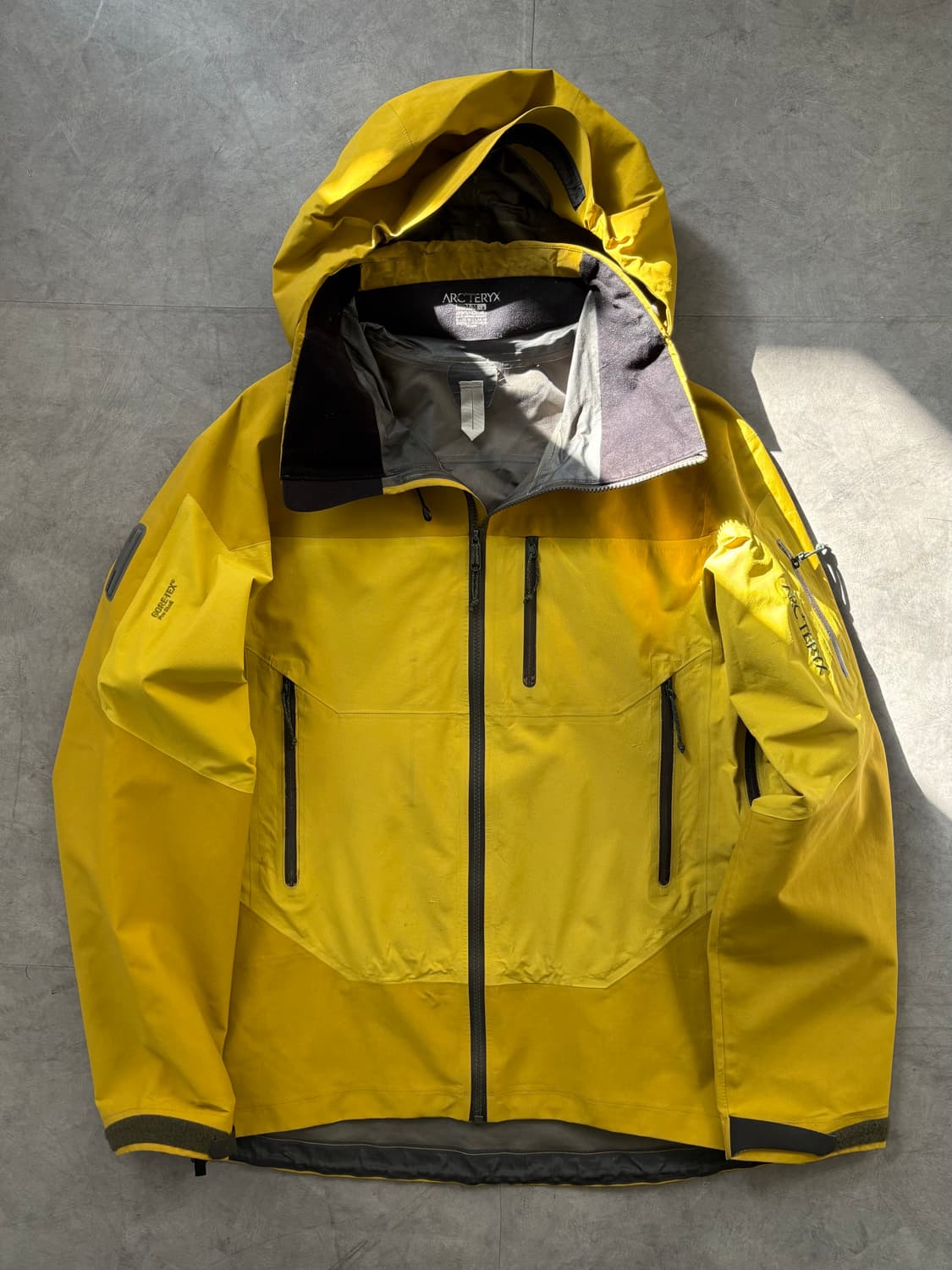 Arc'teryx 아크테릭스 옐로우 스팅레이 고어텍스 자켓 상품이미지1