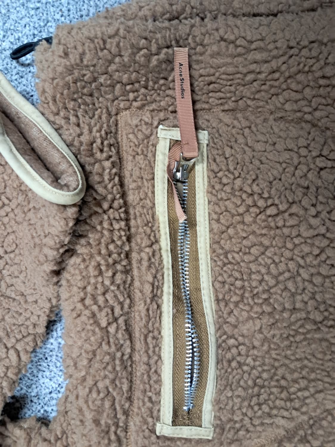 아크네스튜디오  상품이미지3