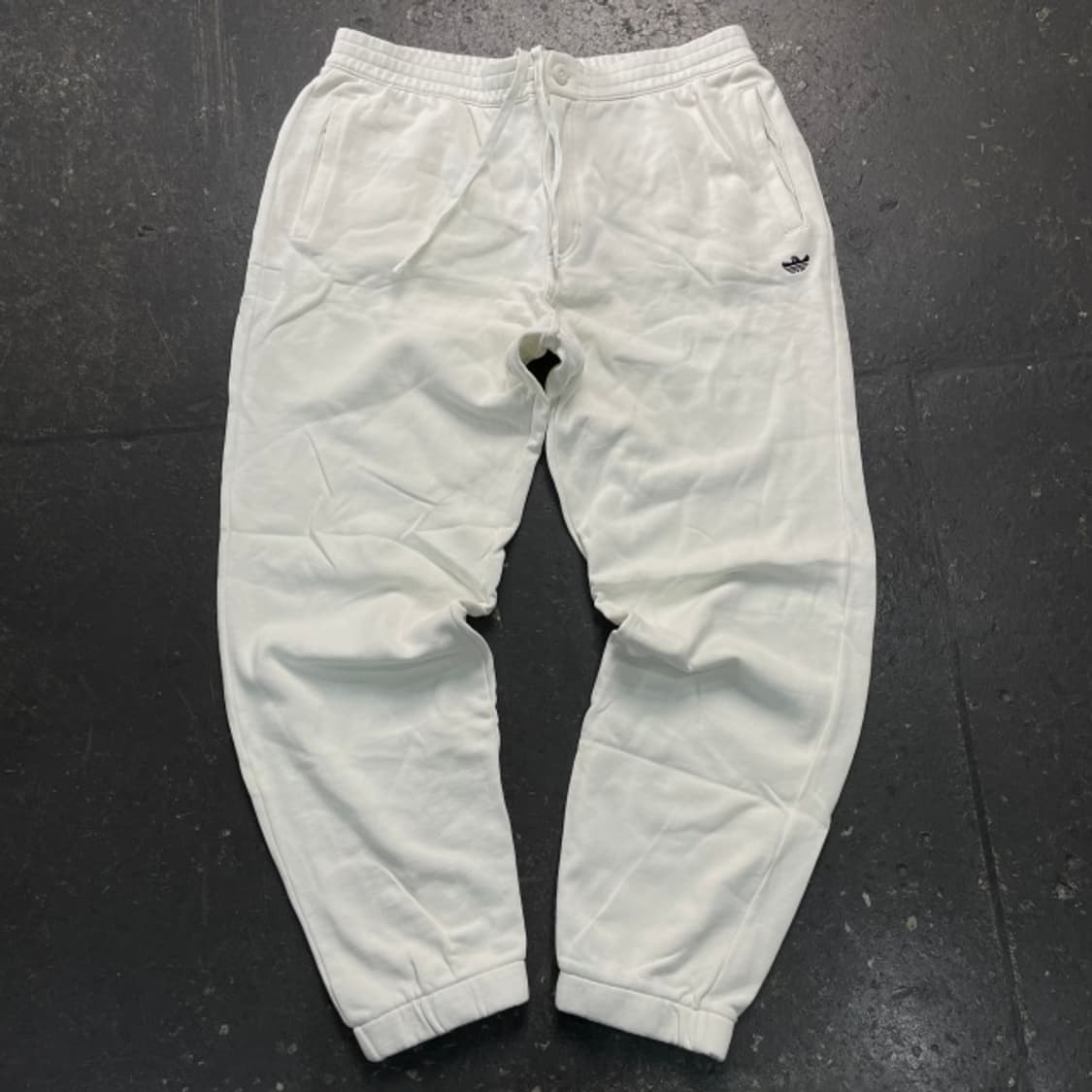 100 아디다스 스웻팬츠 상품이미지1