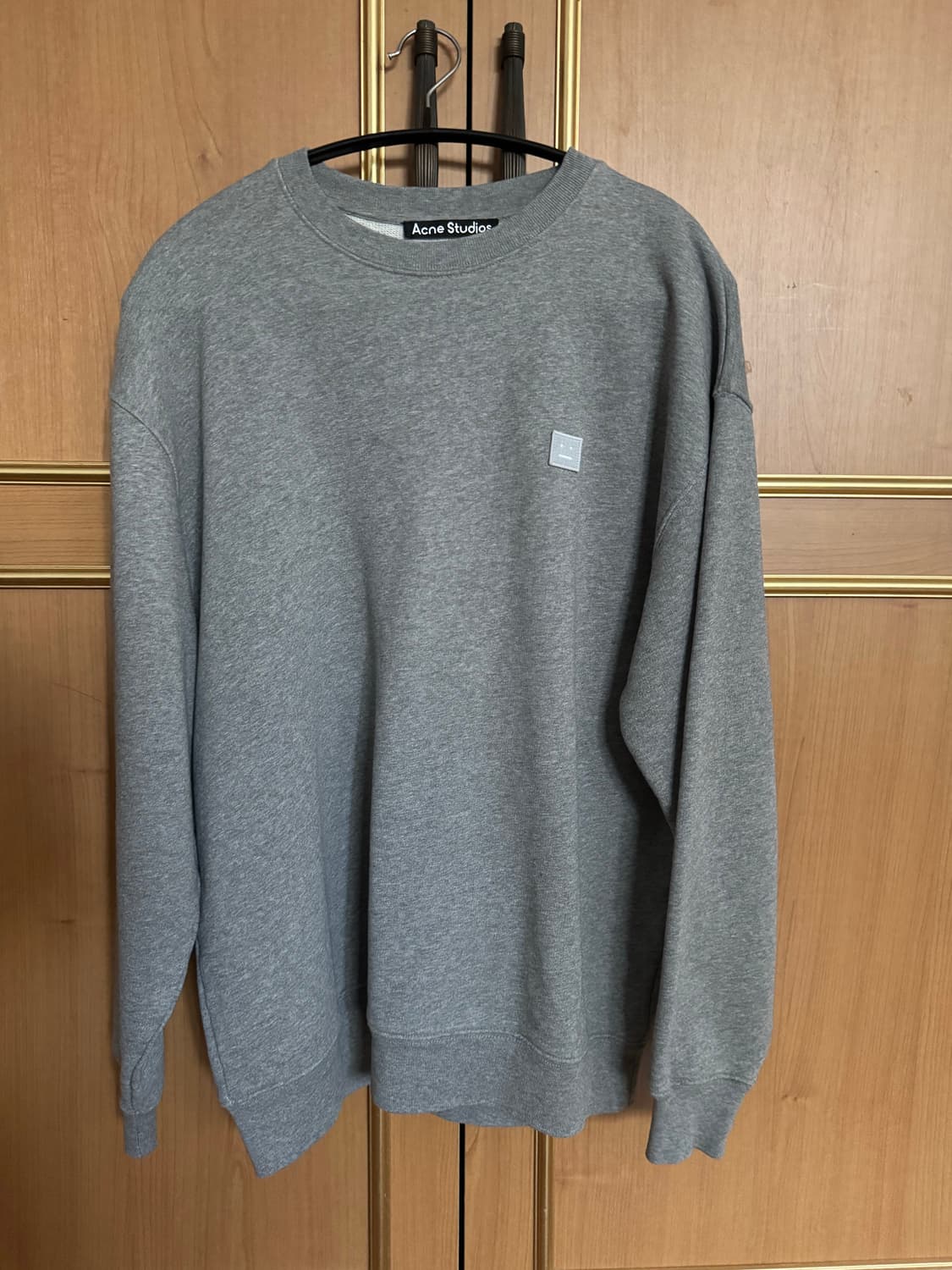 아크네 스튜디오 포바 오버핏 맨투맹 상품이미지1