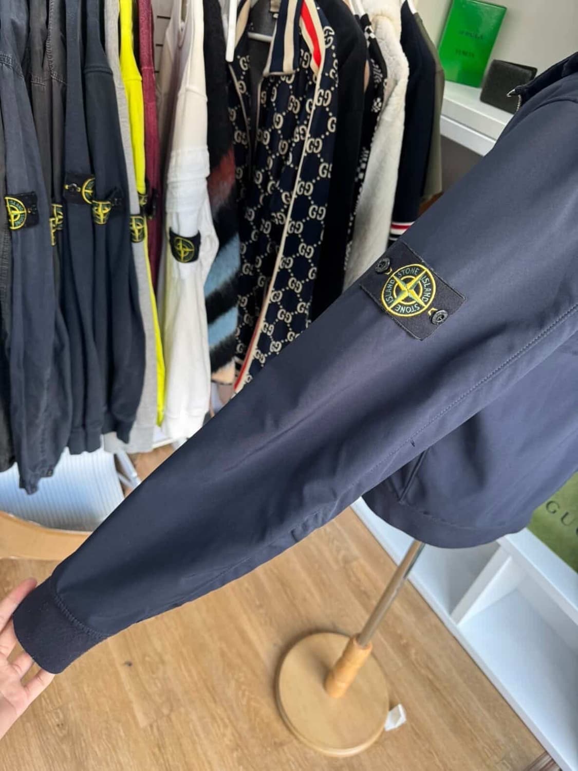 스톤아일랜드 라이트 소프트쉘 후드집업 상품이미지4