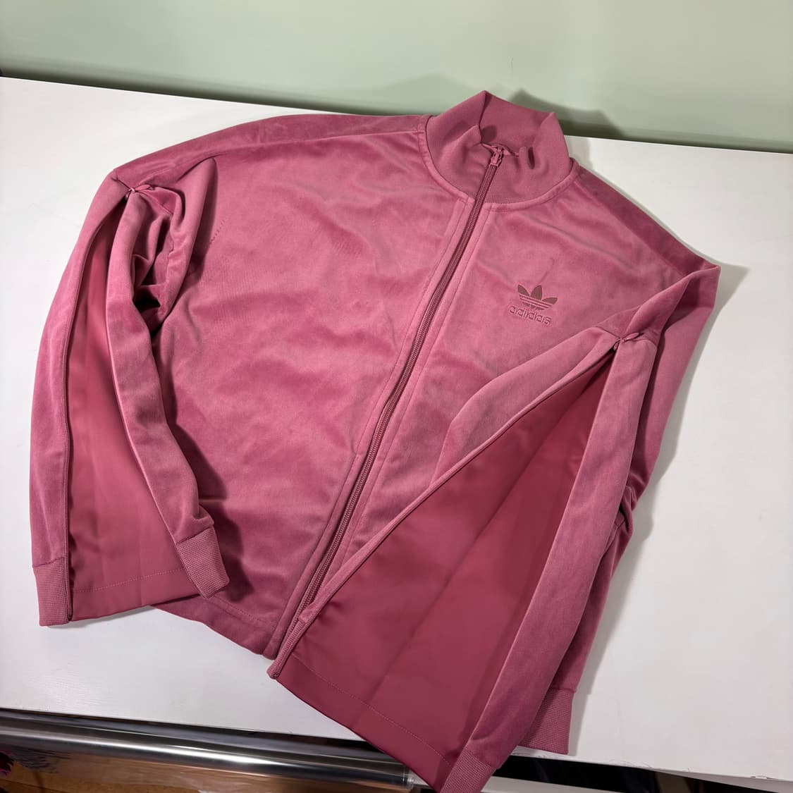 우먼L 아디다스 분홍 벨벳 빅로고 트랙탑 져지 상품이미지3