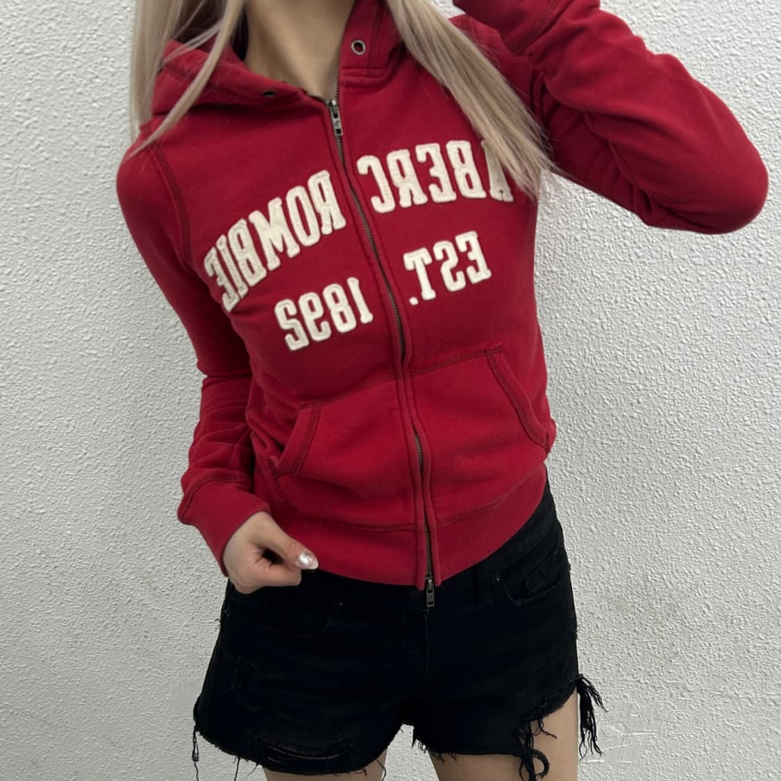 아베크롬비 딱붙핏 패치로고 레드 후드집업 S 상품이미지2