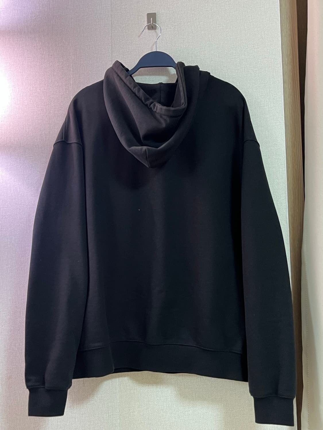 L 더뮤지엄비지터 후드 상품이미지2