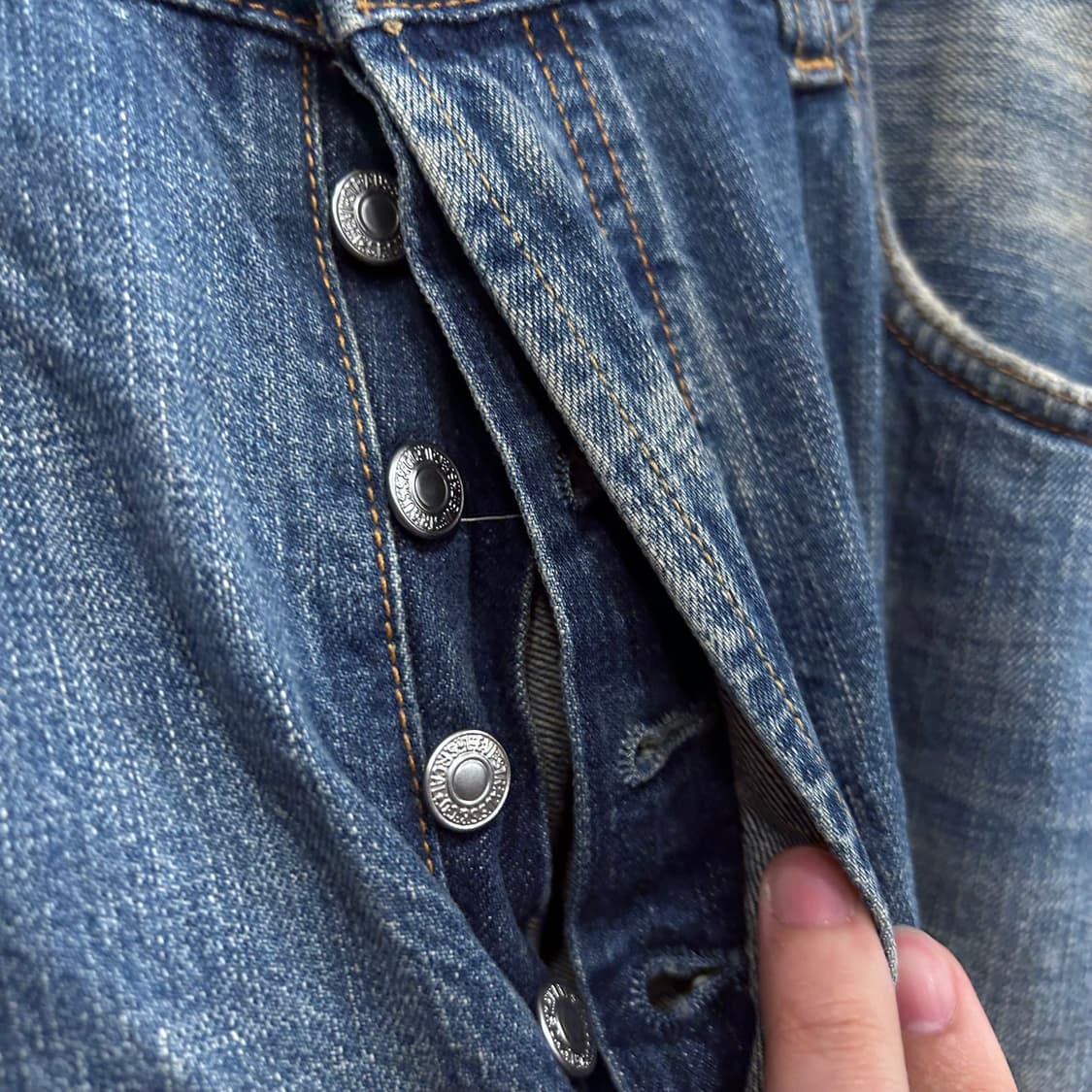 리바이스 501 페이퍼택 레귤러핏 데님팬츠 상품이미지4