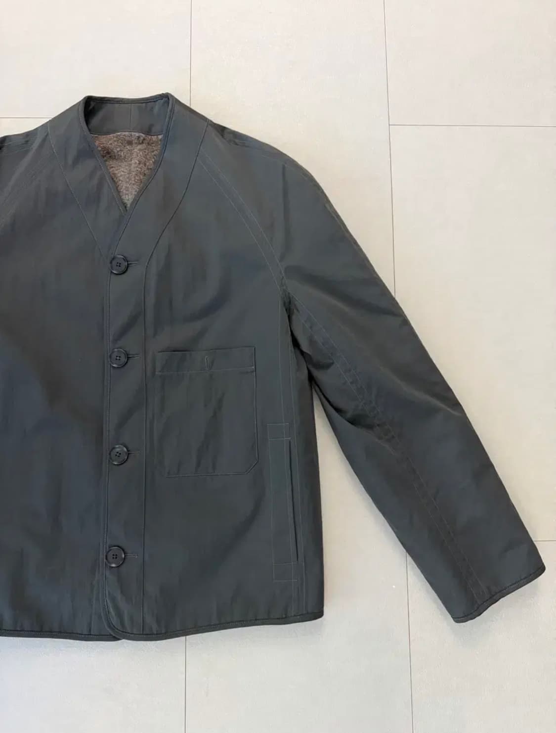 르메르 V넥 리버시블 라이너 자켓 상품이미지4