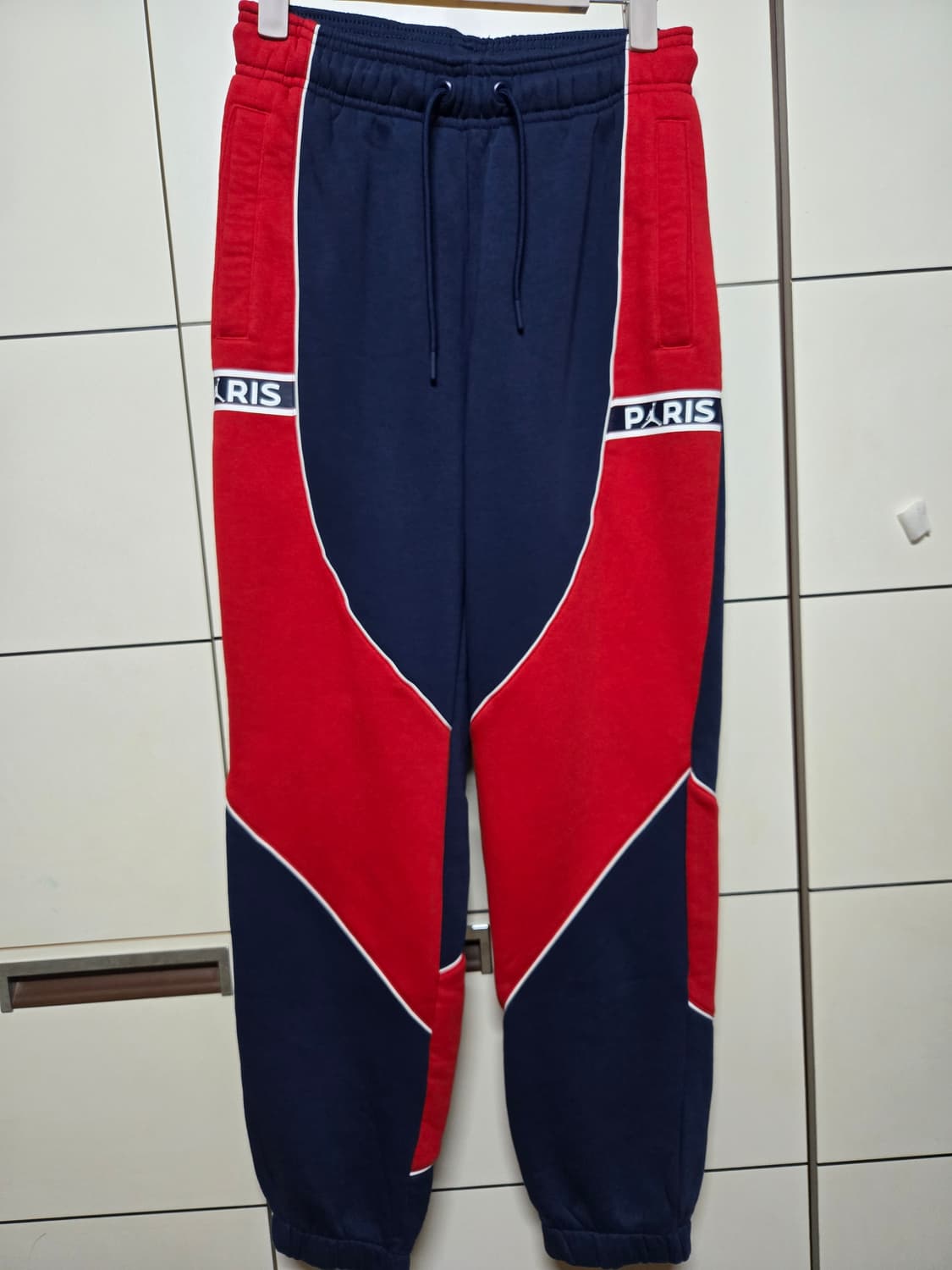 나이키 조던 파리생제르망 콜라보 트레이닝 팬츠 상품이미지1