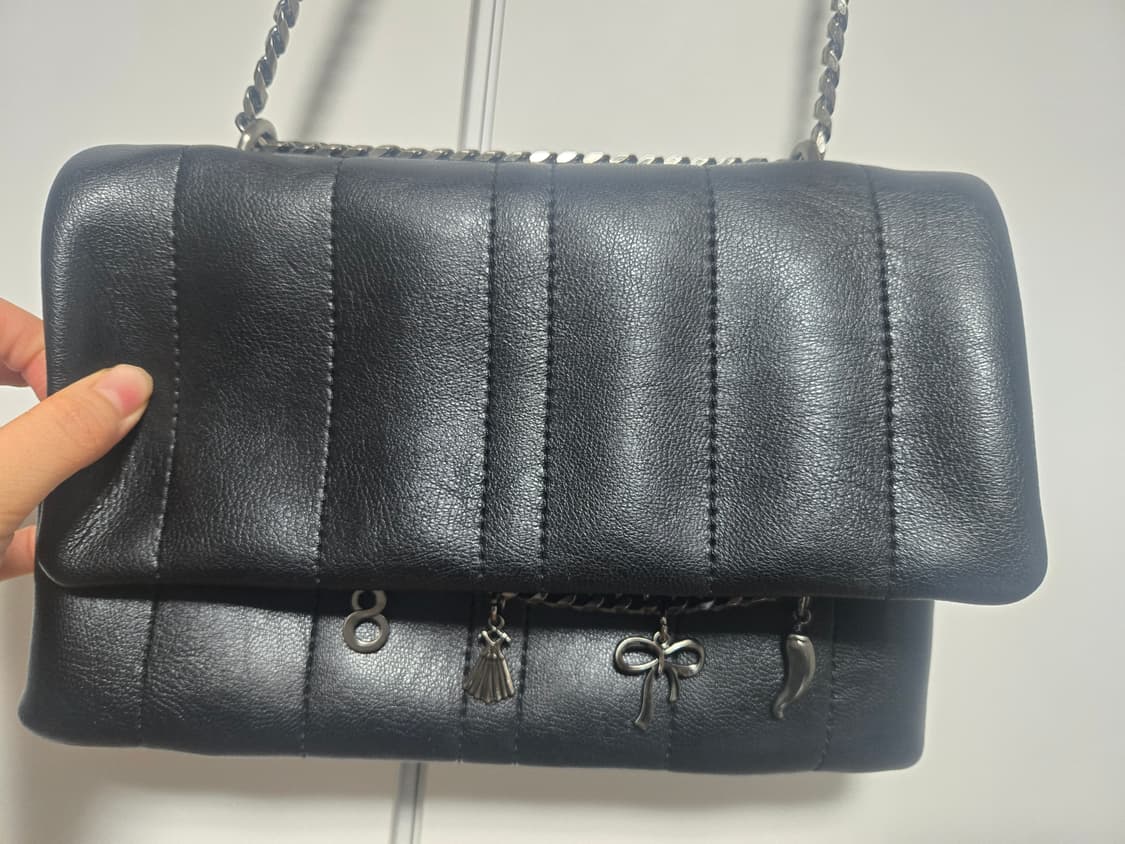 자라 참 퀼링 숄더크로스백 상품이미지2