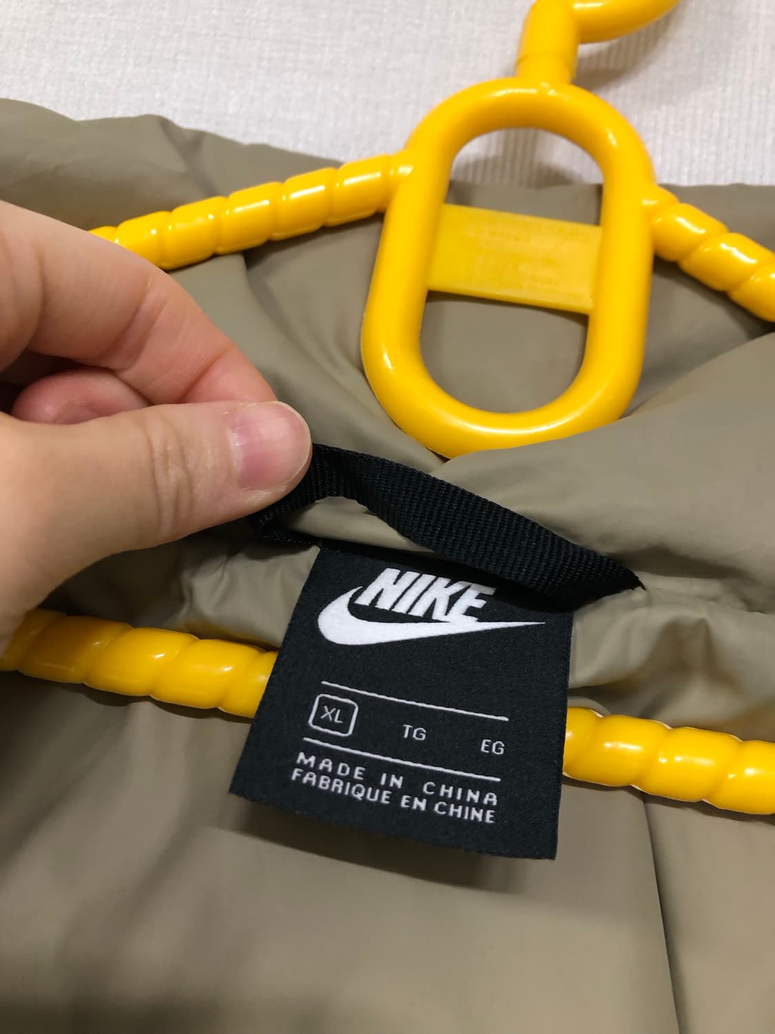 나이키 여성 오버핏 하이넥 세미크롭 유광 덕다운 패딩 XL _ 블랙 상품이미지9