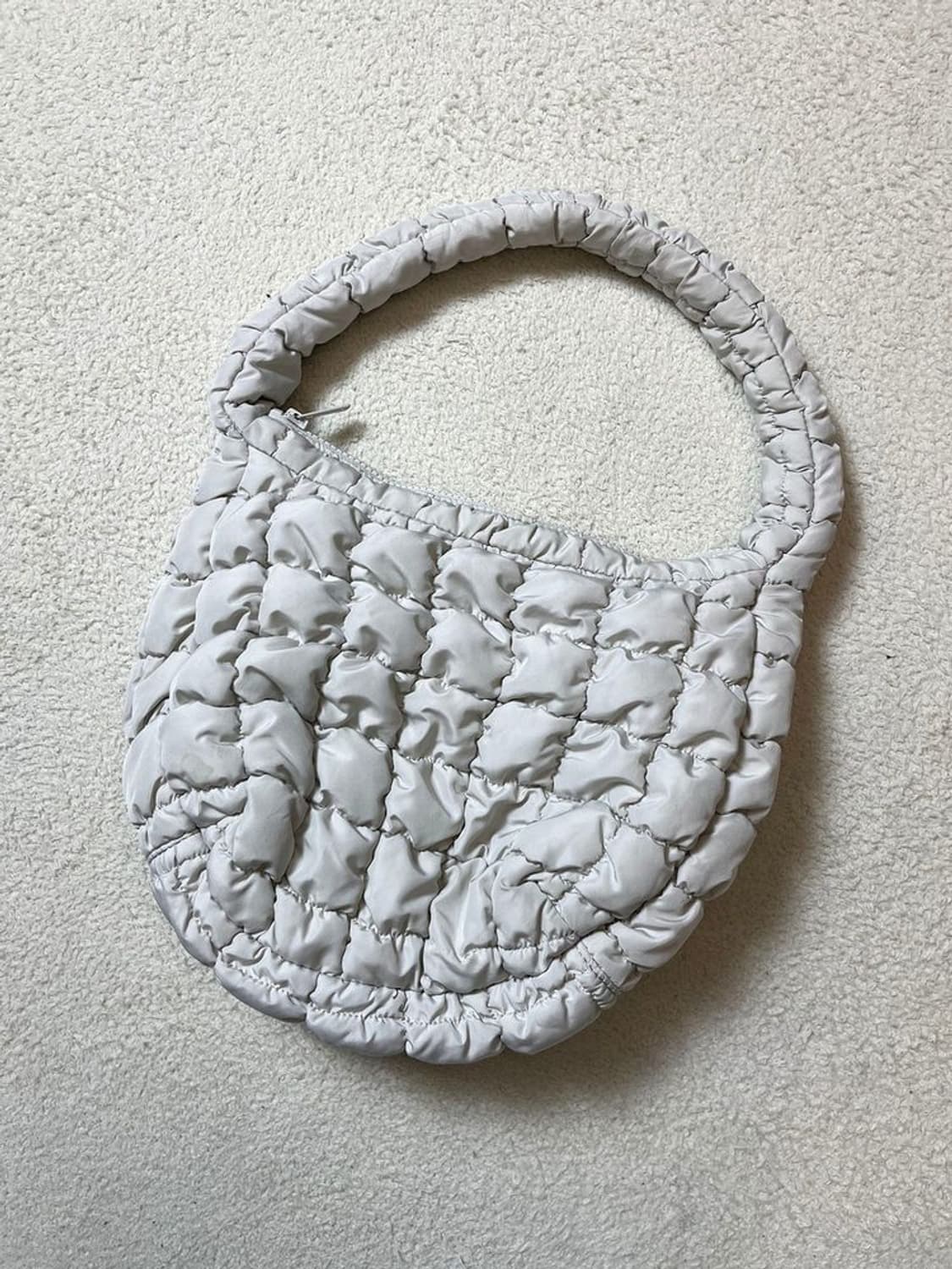 코스 COS 퀄티드 구름백 미니 가방 A1735 상품이미지1