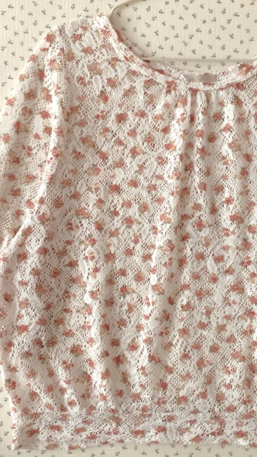 로즈 플라워 크로쉐 퍼프 블라우스 상품이미지2