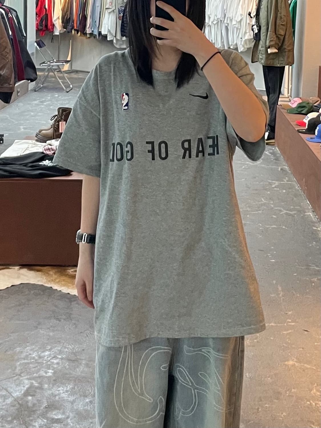 나이키 x 피어오브갓 웜업 그레이 반팔 H1695 상품이미지1