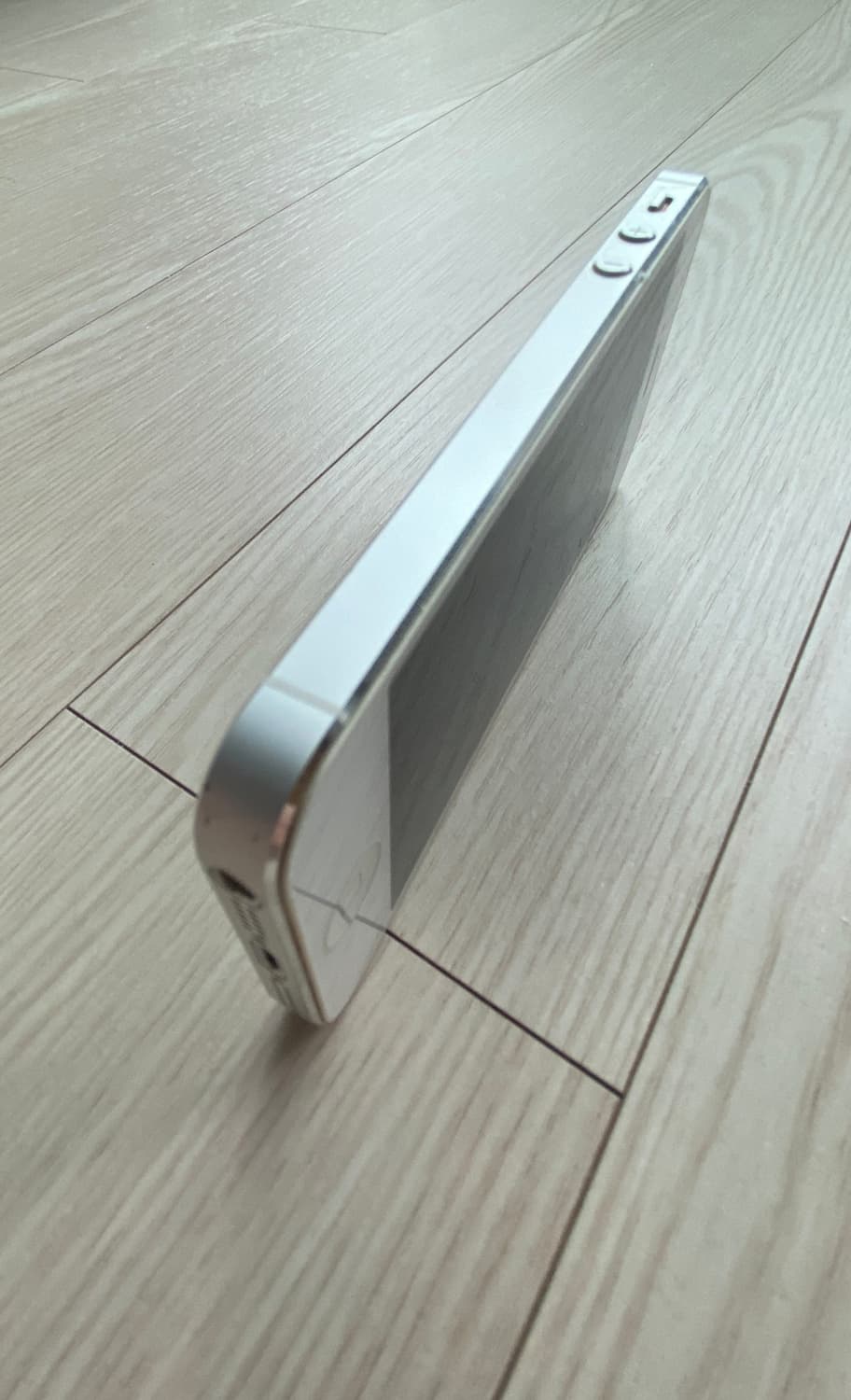 아이폰 희귀 아이템 iPhone 5 A1429 16GB 화이트 상품이미지4