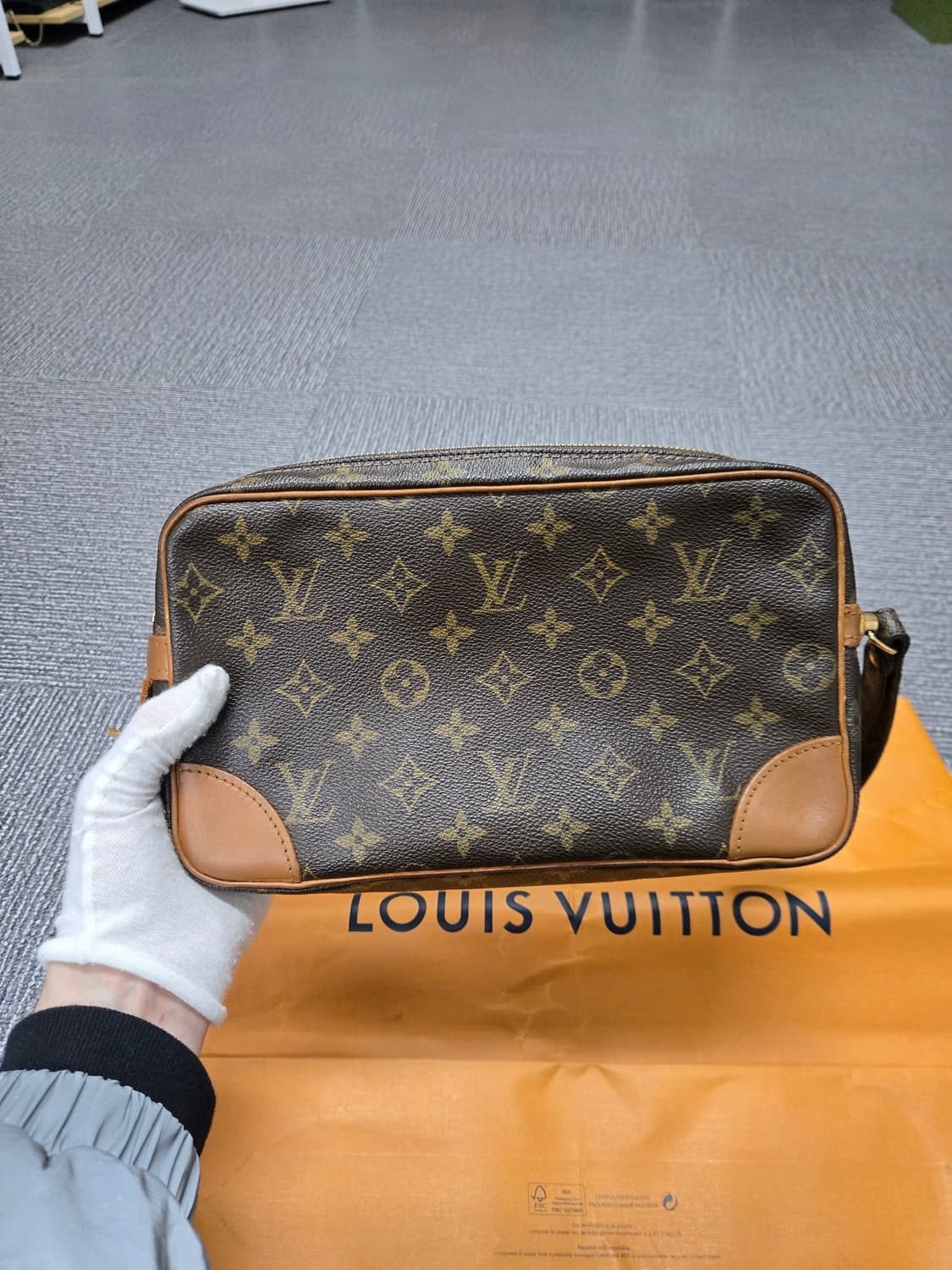 [특가][정품] 루이비통 말리 드래곤 클러치백 상품이미지2