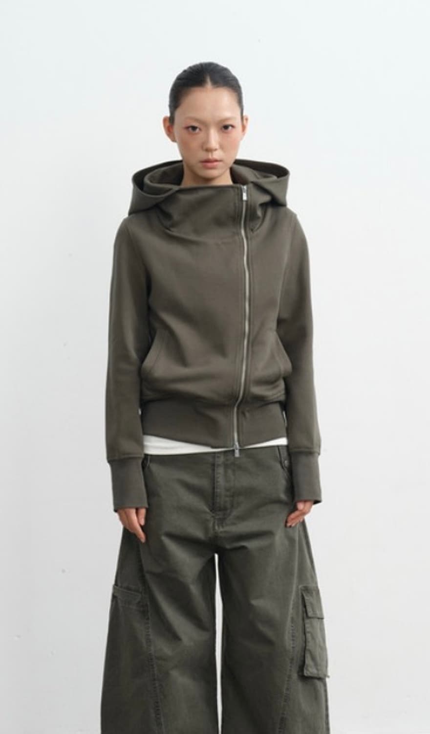 JAKANA 비대칭 지퍼 후드집업 카키 상품이미지1