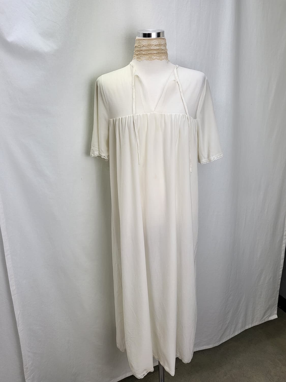 B급 빈티지 바닐라 크림 슬립 맥시 나이트 파자마 상품이미지2