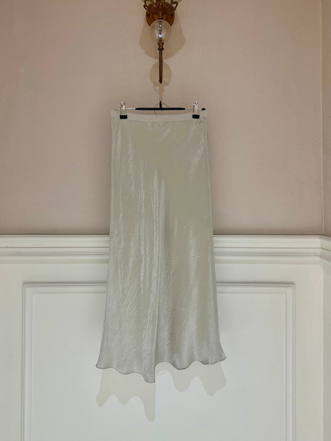 얼바닉30 새틴 스커트 아이보리 상품이미지4