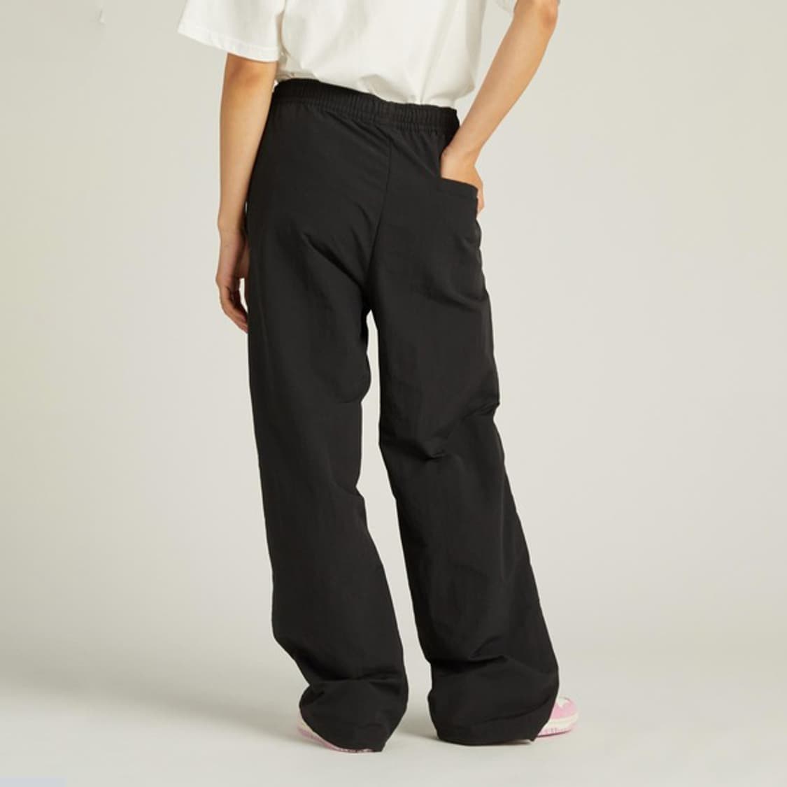 NIKE 나일론 와이드 트랙팬츠 - S 상품이미지1