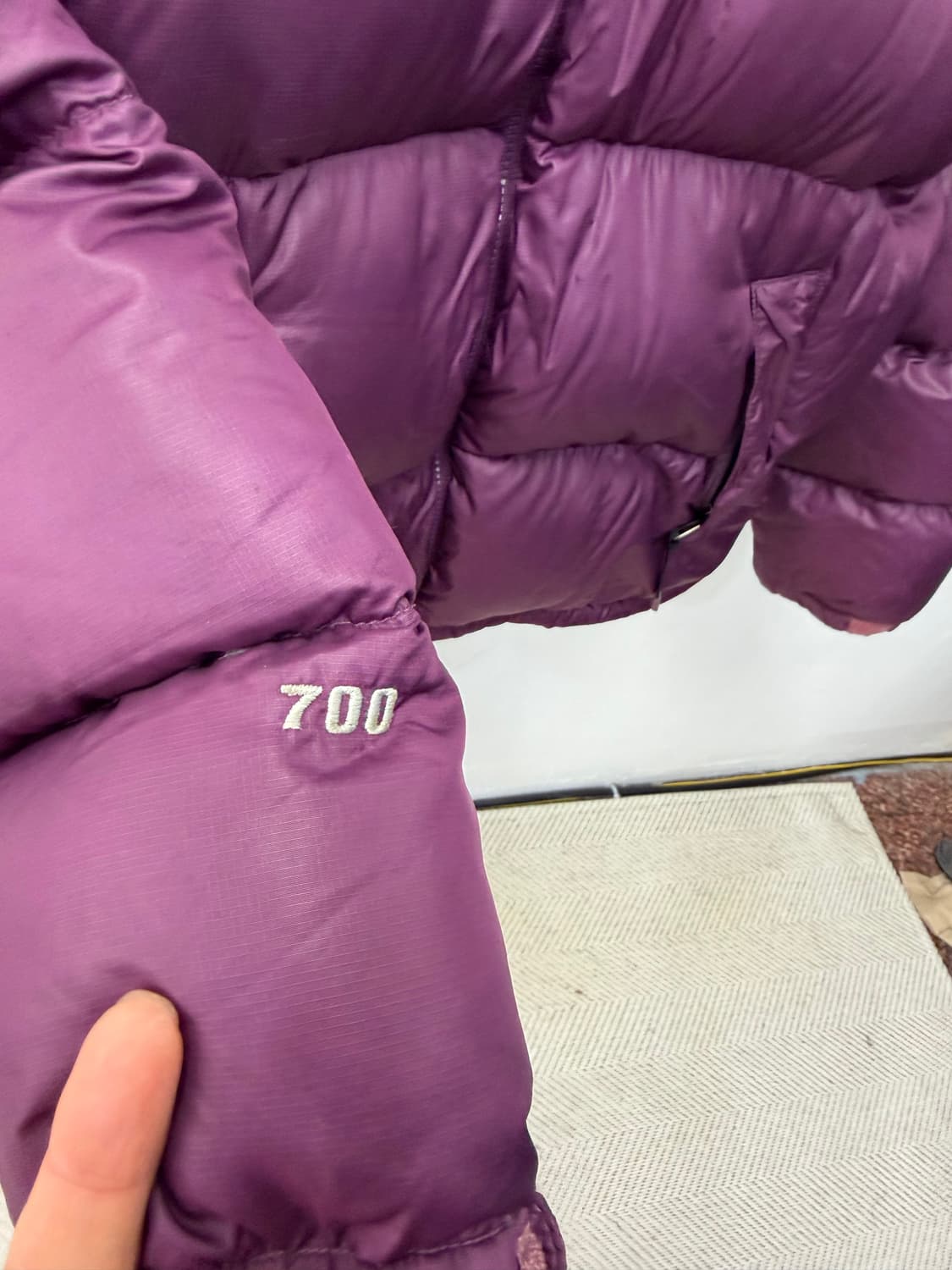 정품) 노스페이스 눕시 퍼플/블랙 패딩 95 상품이미지3