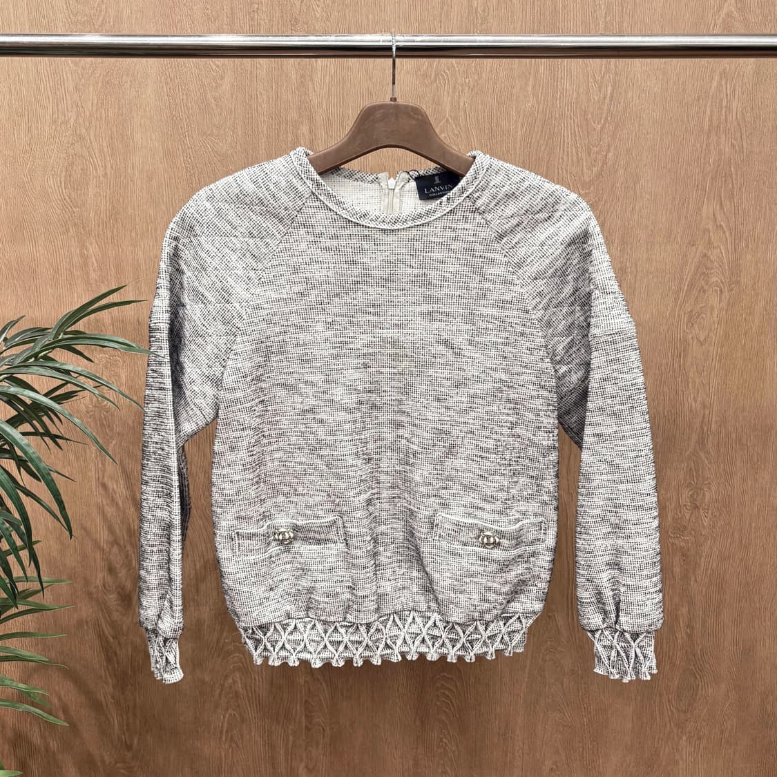 랑방 콜렉션 니트 맨투맨 트위드 텍스처 입체 패턴 메탈 볼 디테일 멜란지 상품이미지1