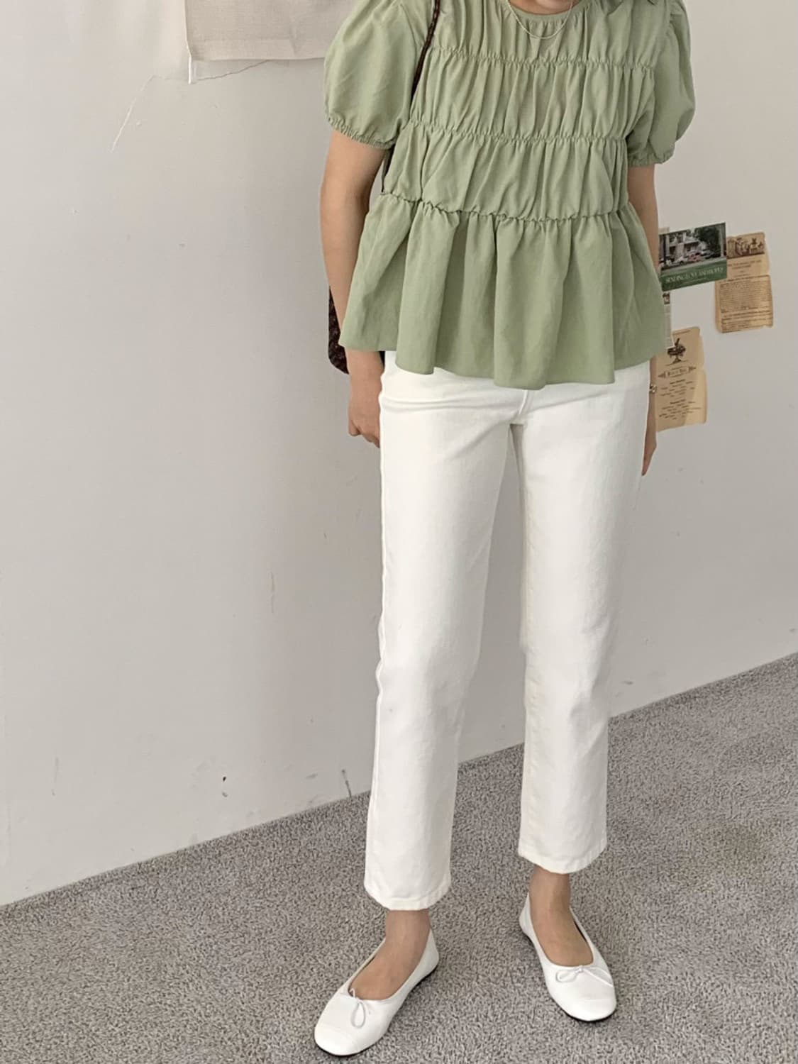 셔링 반팔 블라우스(연두) 새상품 상품이미지2