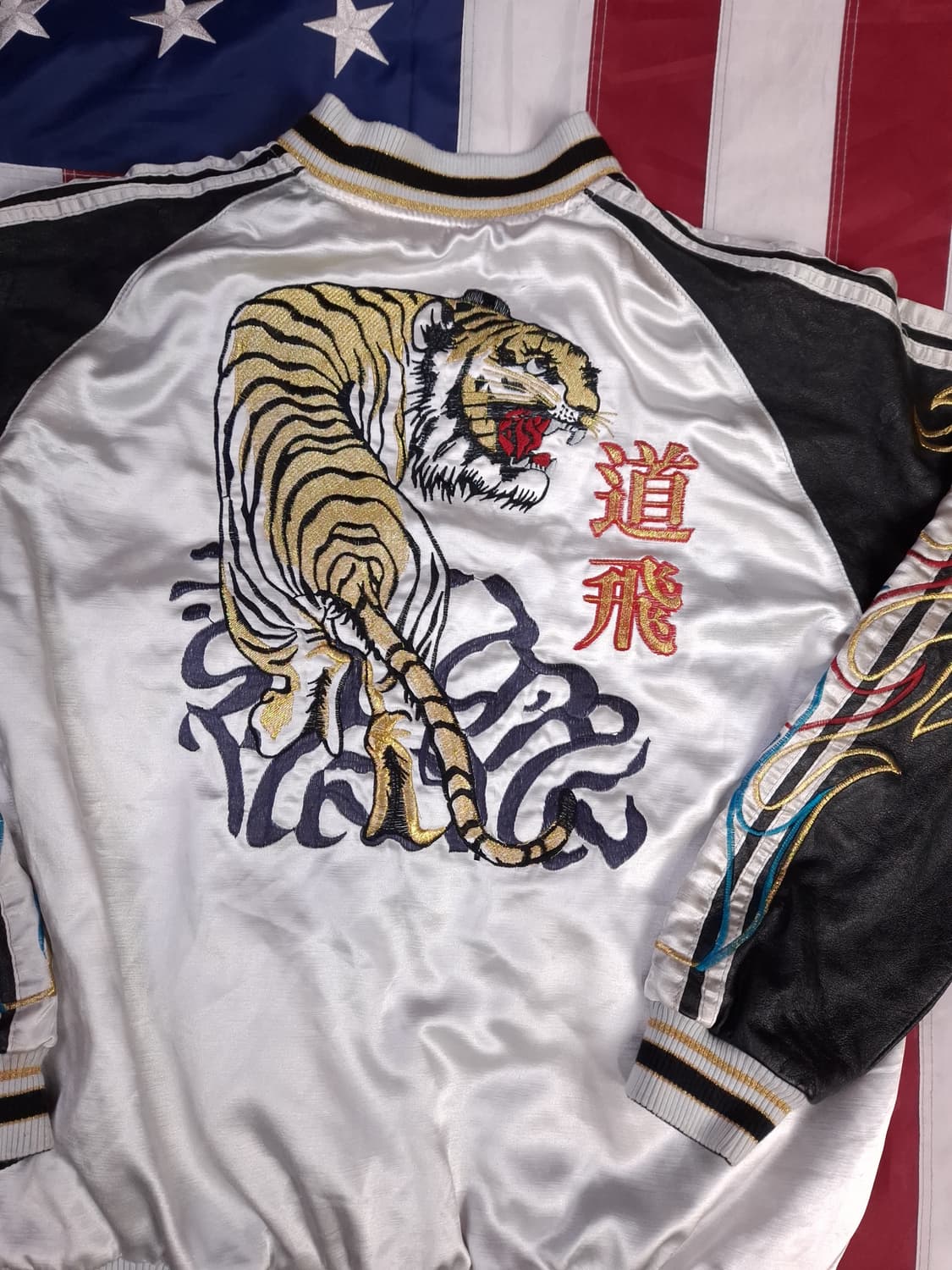 오리지날 도비 데빌 보이 수베니어 스카쟌 상품이미지2