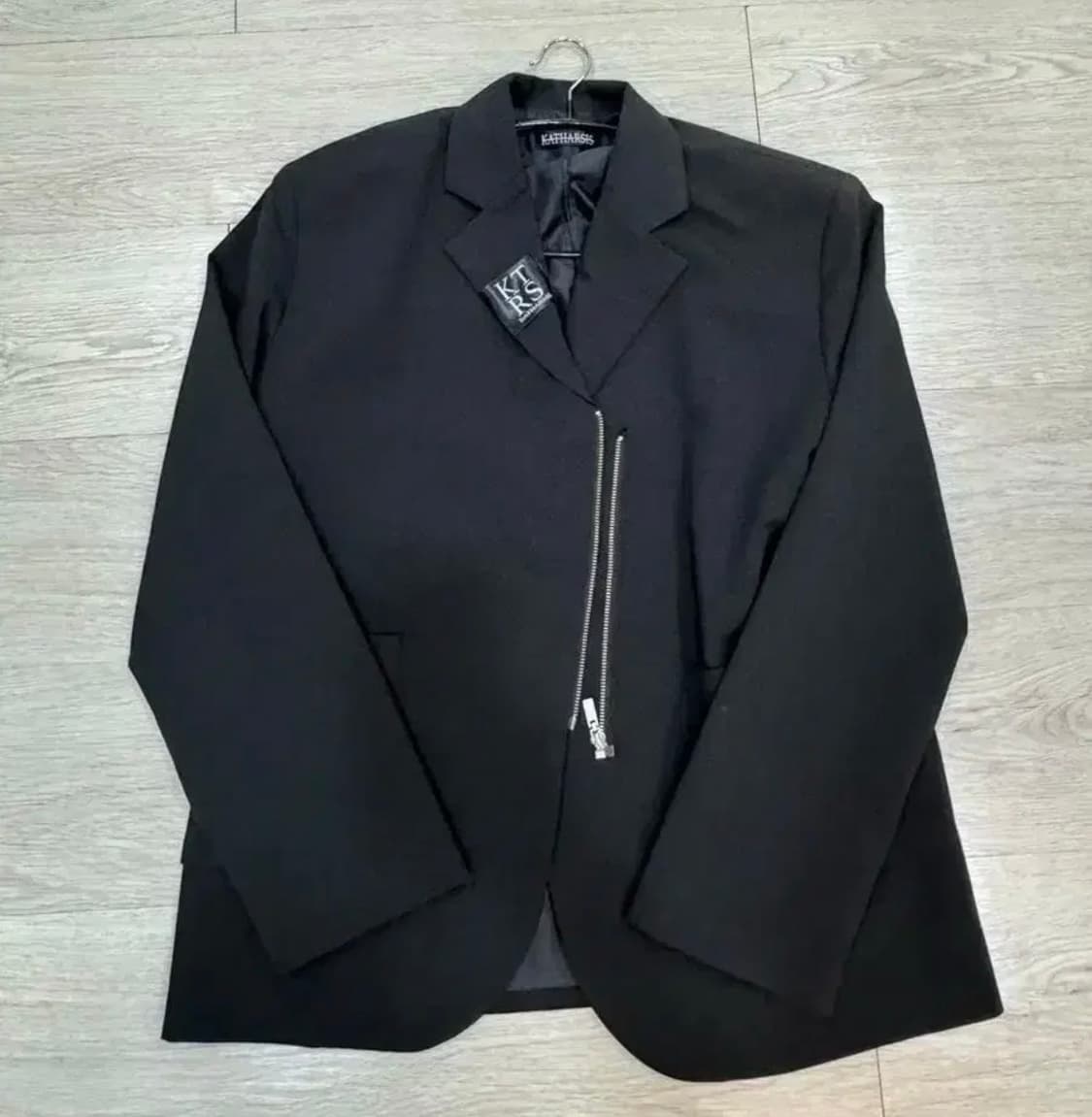 KATHARSIS 카타르시스 셋업 M사이즈 상품이미지1