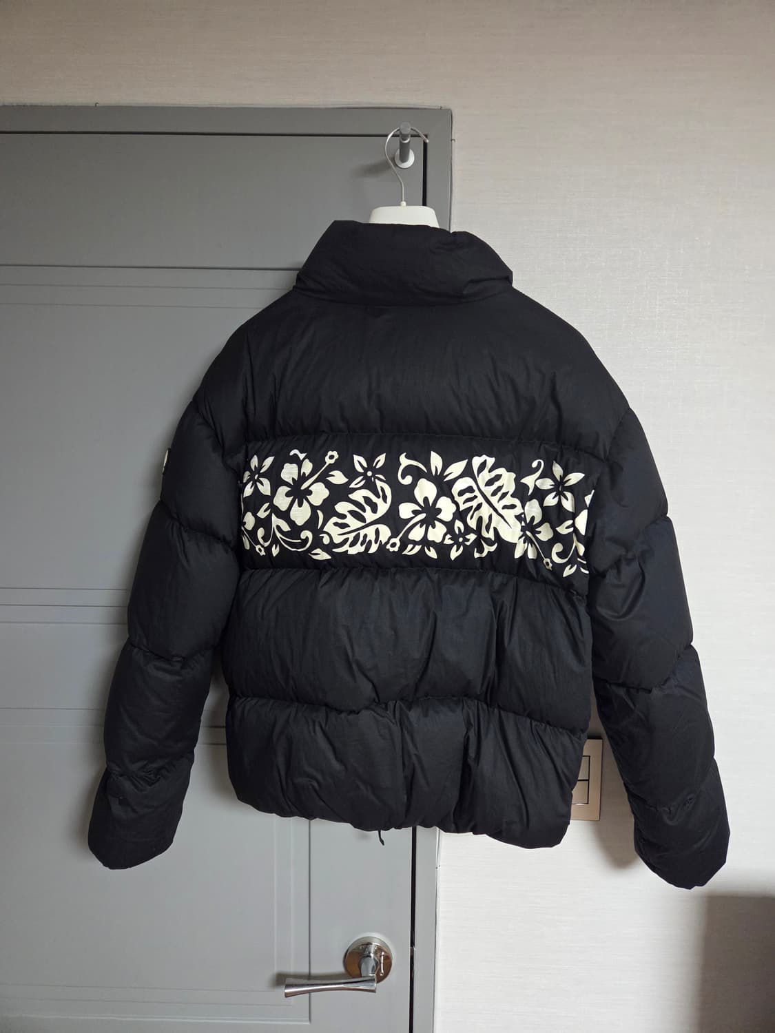 몽클레어 팜앤젤스 페딩 블랙 상품이미지5