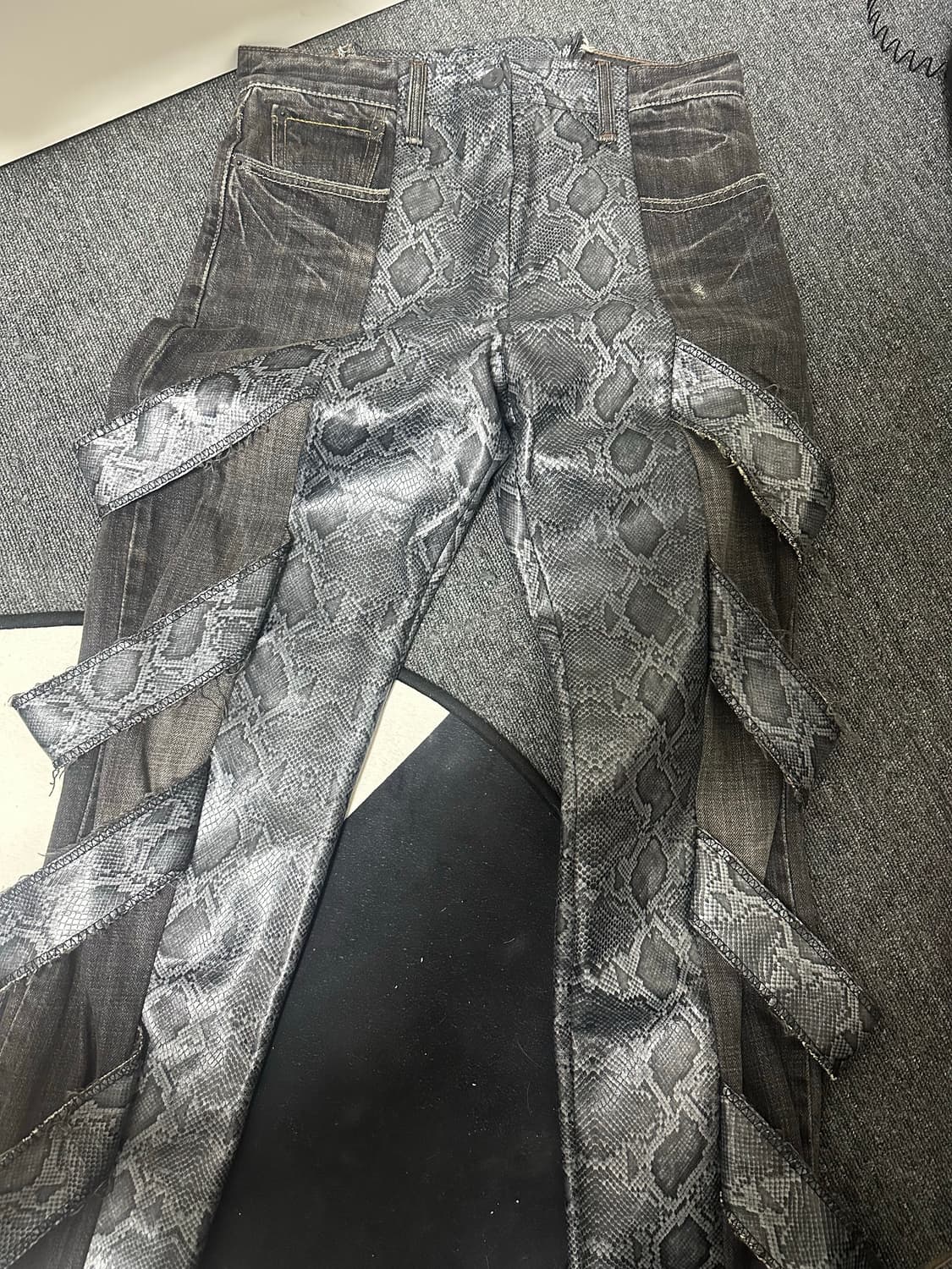 [한정판/온리원] SURGERY 초기 리메이크 뱀피 커스텀 제작상품 상품이미지3