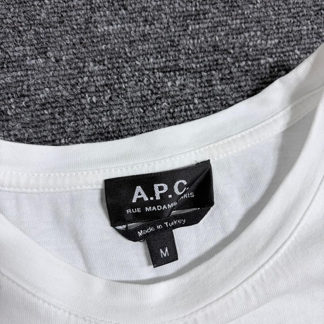 아페쎄 반소매 반팔티 상품이미지3