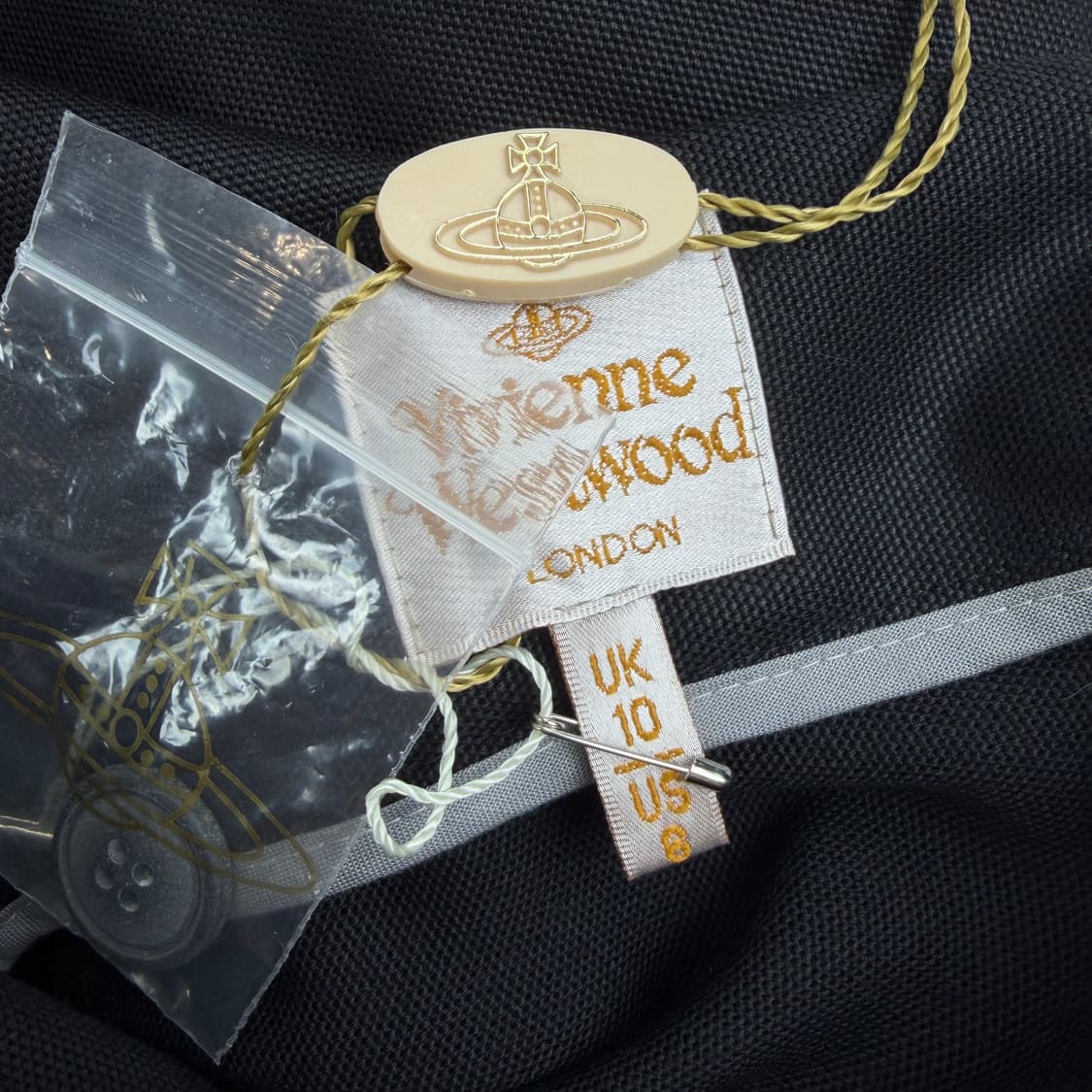 비비안웨스트우드 런던 언발란스 스커트 새상품 상품이미지6