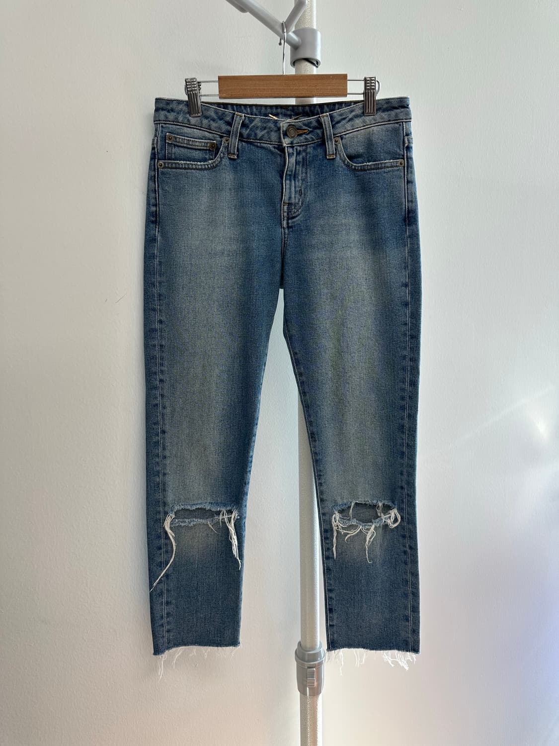 생로랑 크롭 디스진 상품이미지1