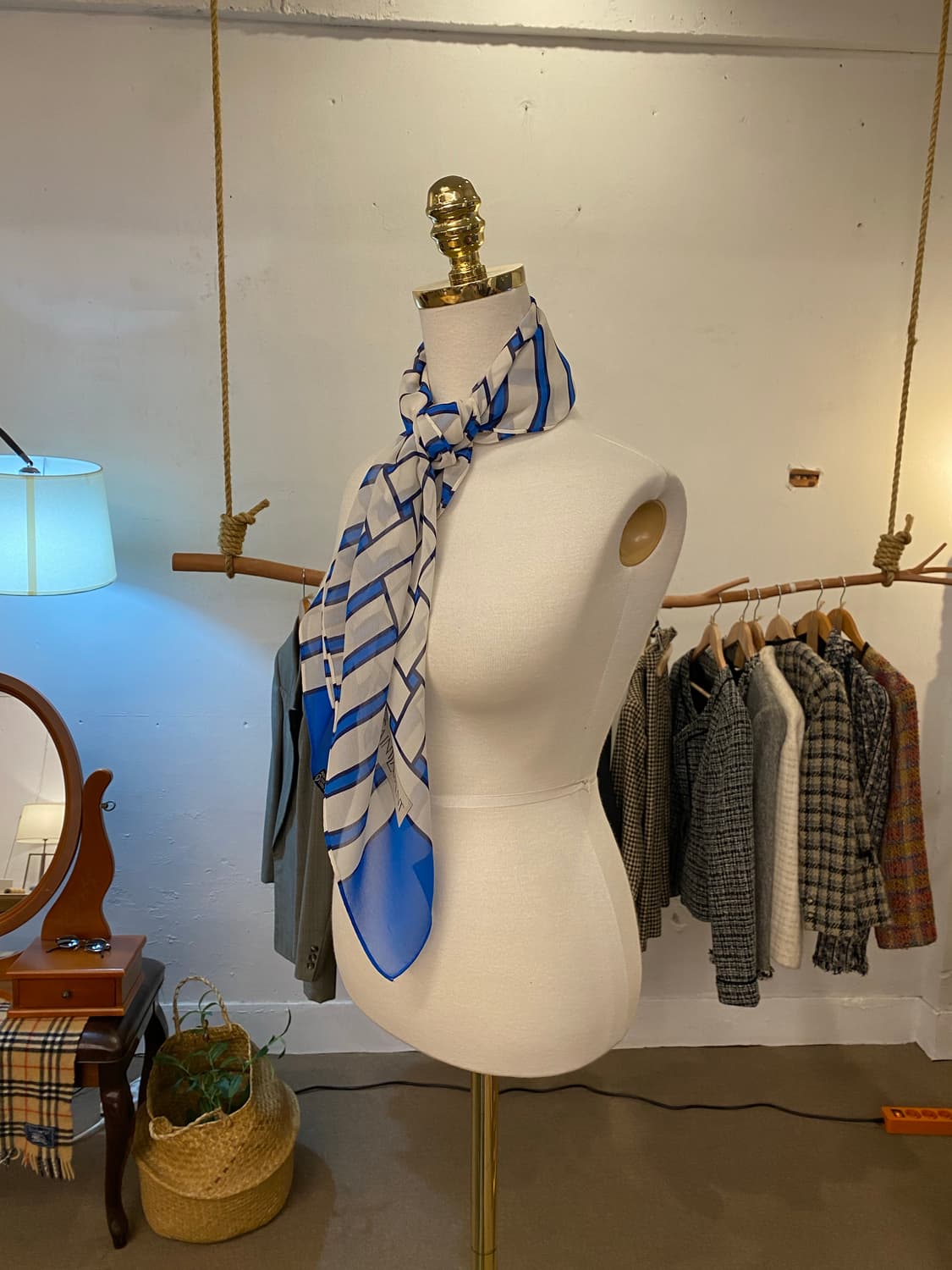 입생로랑 스카프 상품이미지3