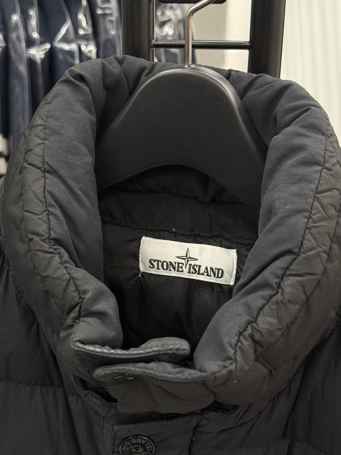 [S] 스톤아일랜드 크링클랩스 조끼 패딩 상품이미지4