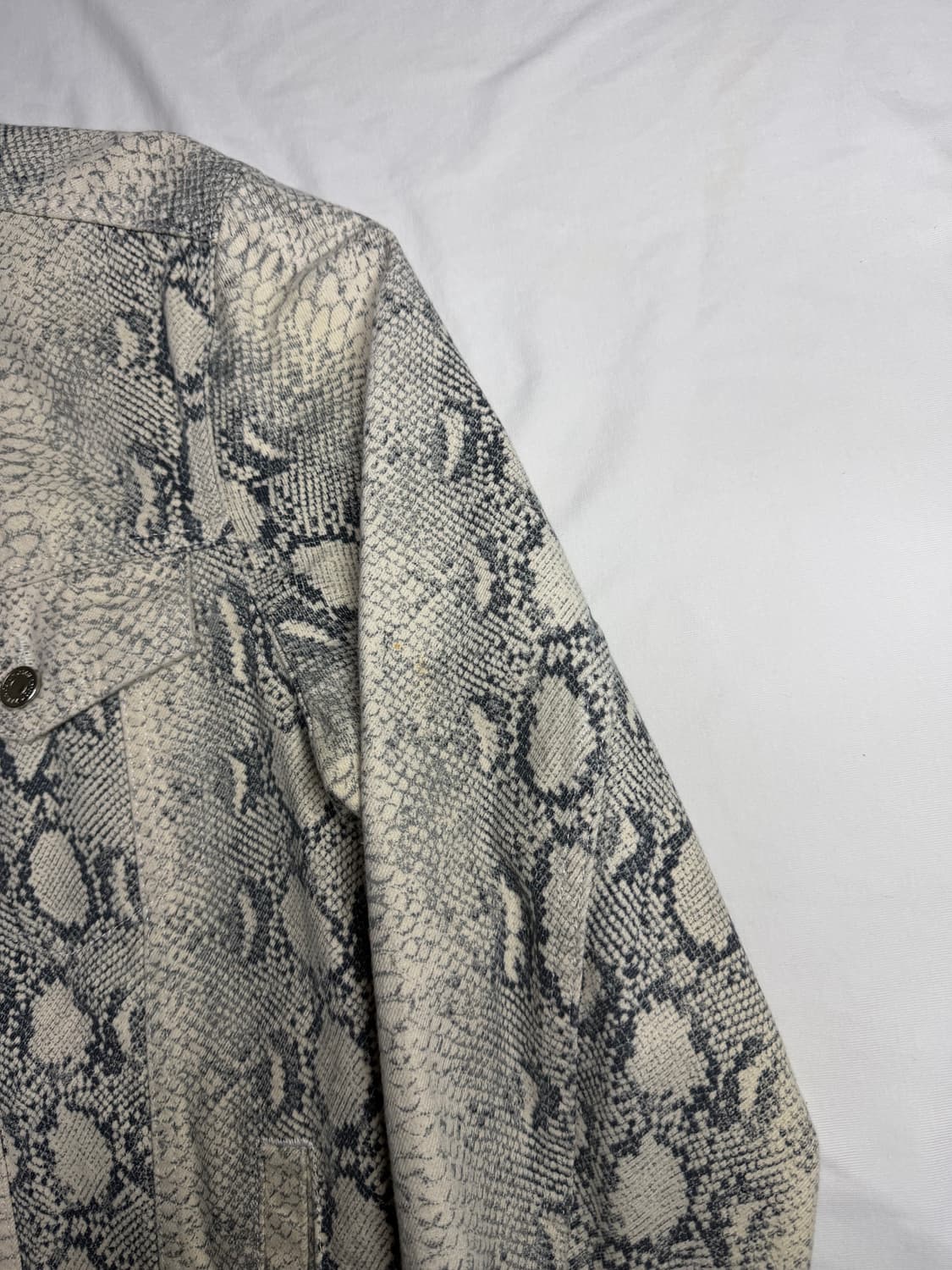 뱀피 트러커 자켓  상품이미지5