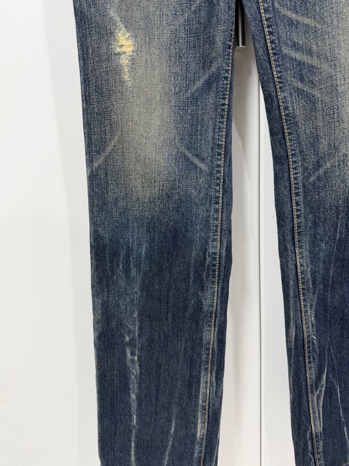 리바이스 501 빈티지 워싱 데님 페인트 디테일 버튼플라이 상품이미지3