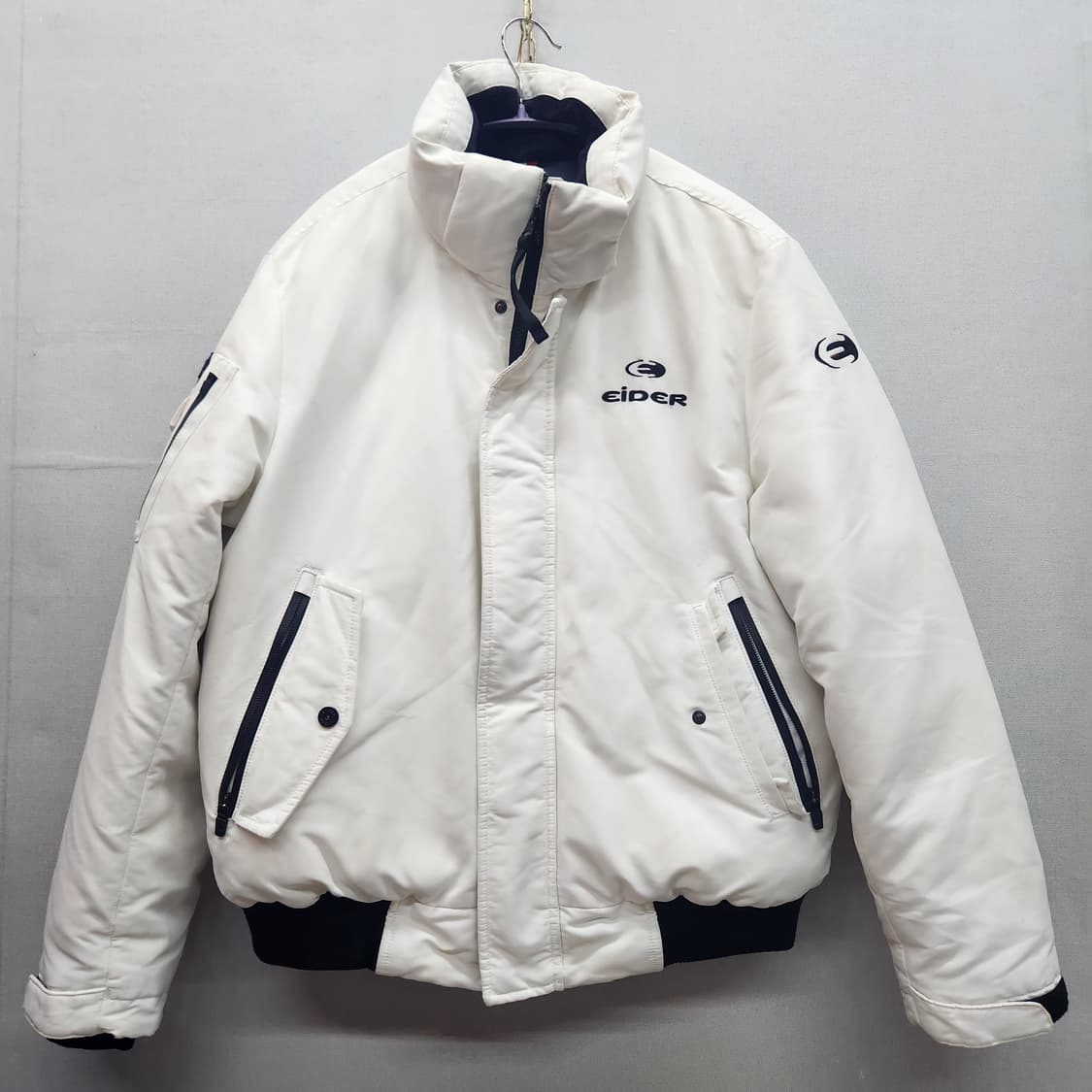 아이더 로고 사이드포켓 스투키 구스다운패딩 S(L) 상품이미지1