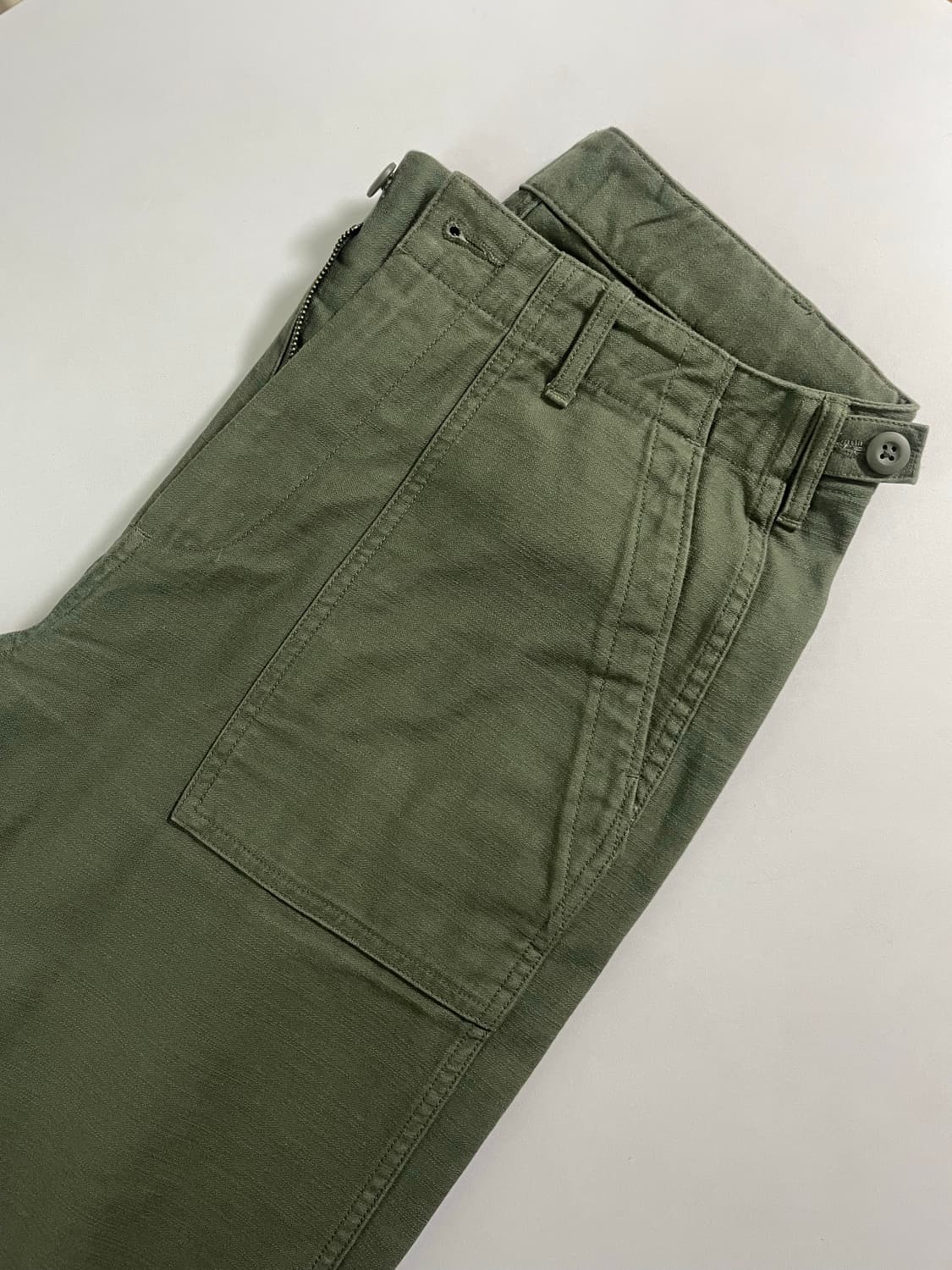 무신사 스탠다드 레플리카 퍼티그 팬츠 카키 / 32 상품이미지1